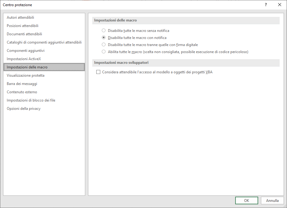 Figura 7.12 - Il livello di protezione delle  macro permette di bloccare macro potenzialmente pericolose